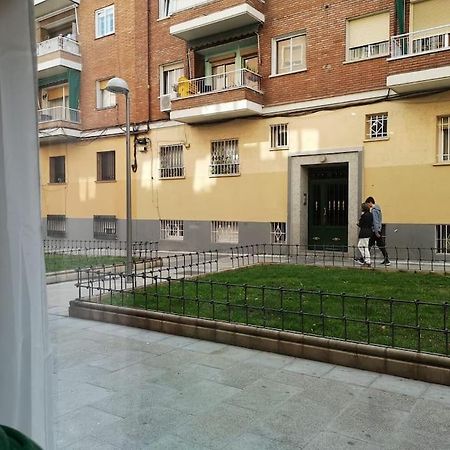 Nuevo Y Confortable Apartamento En Vista Alegre Madrid Exteriör bild