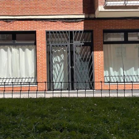 Nuevo Y Confortable Apartamento En Vista Alegre Madrid Exteriör bild